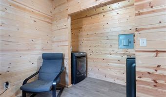 1671 Burns Ct, Austin, IN 47102