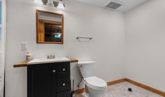 512 W ROLLING MEADOWS Ln, Appleton, WI 54913