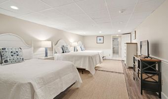 122 Pipers Pt, Alton, NH 03809
