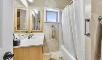 1245 Iowa St, Ashland, OR 97520