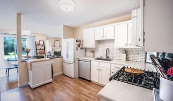 1429 Tahoe Valley Ct, Ballwin, MO 63021