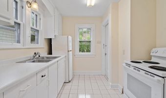 28 Tremont St, Albany, NY 12205