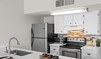 6131 Rancho Mission Rd 317, San Diego, CA 92108