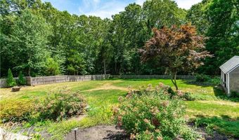 155 Oakdale Rd, North Kingstown, RI 02852