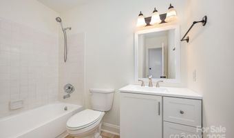 3709 Willow Point Dr, Charlotte, NC 28277