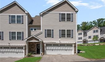 105 Hunting Hill Dr, Cumberland, RI 02864