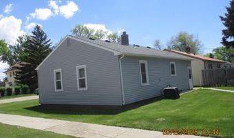 523 N Jackson St, Aberdeen, SD 57401
