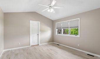 206 NW Ridgeline Dr, Ankeny, IA 50023