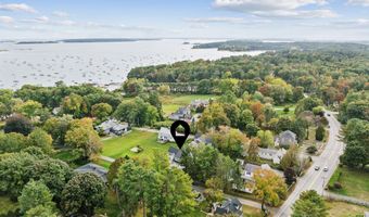 239 A Foreside Rd, Falmouth, ME 04105