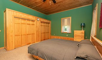 183 Barnard Rd, Barnard Twp., ME 04414