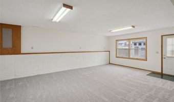 805 Davis St, Polk City, IA 50226