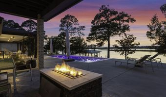 927 N Shore Dr, Biloxi, MS 39532
