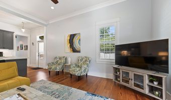307 Saint George St, Bay St. Louis, MS 39520