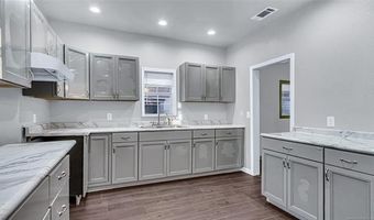 613 NW A St, Ardmore, OK 73401