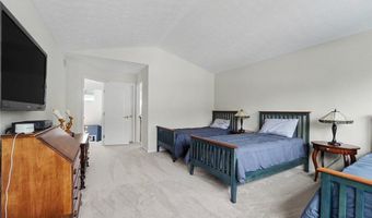 959 Grand View Ln, Aurora, OH 44202