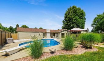 415 Duryea Dr, Auburn, IN 46706