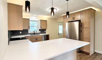 1907 Monroe St, Beatrice, NE 68310
