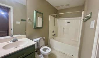 7517 Oak Cove Dr, Biloxi, MS 39532