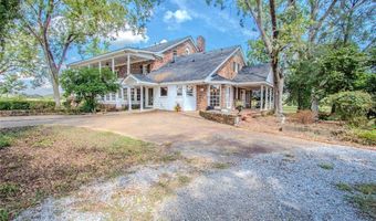 601 N Pickett St, Autaugaville, AL 36003