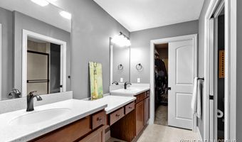 955 Bridge Crest Dr SE, Ada, MI 49301