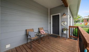 205 S 1st Ave, Brandon, SD 57005