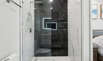 2213 M St NE 9, Washington, DC 20002