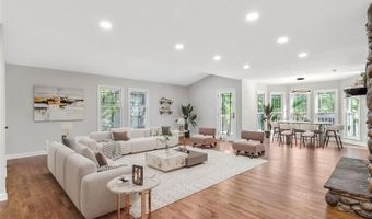 100 Little Rdg, Berkeley Lake, GA 30096