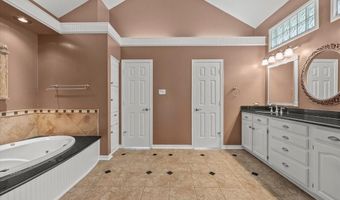 501 Mariah Bay Dr, Heath, TX 75032