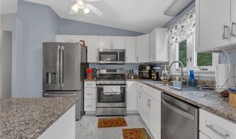 15 Driftwood Dr, Coventry, RI 02816