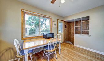 445 S Yale Ave, Addison, IL 60101