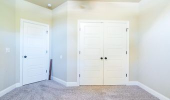 1613 Rock St, Bentonville, AR 72712
