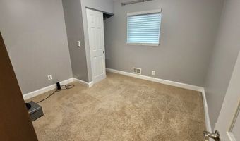 8201 Windcombe Blvd, Indianapolis, IN 46240