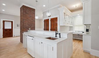 75 W Broadway, Bangor, ME 04401