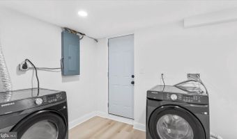 2529 LIBERTY Pkwy, Baltimore, MD 21222