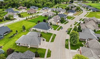 6600 N KUREY Dr, Appleton, WI 54913