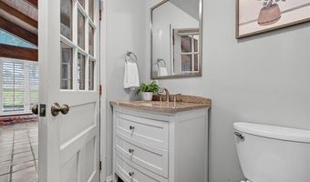 2318 Dorchester Dr, Bartlesville, OK 74006