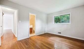 13419 BARTLETT St, Rockville, MD 20853