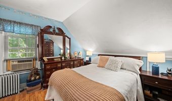 446 Plymouth St, Abington, MA 02351