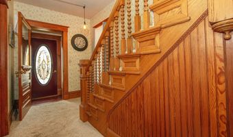 918 1st Ave, Ackley, IA 50601