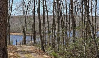 74 Blue Pond Trl, Hopkinton, RI 02832