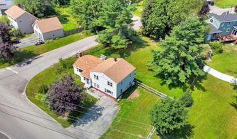 5 Crawford Dr, Bath, ME 04530