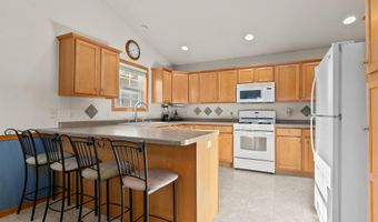 W5862 GERANIUM Drive, Appleton, WI 54915