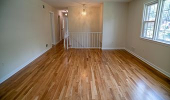 5012 LARNO Dr, Alexandria, VA 22310
