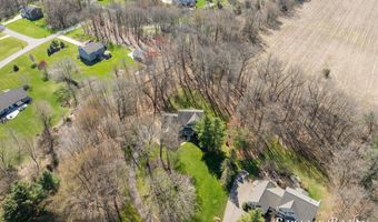 8790 Laurel Ridge Dr SE, Alto, MI 49302
