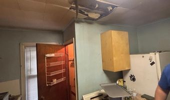 202 MOHICAN St, Essington, PA 19029