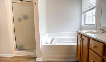 7930 River Fall Ct, Ball Ground, GA 30107