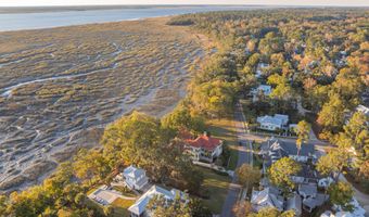 25 River Pl, Beaufort, SC 29906