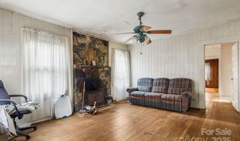 49 Willow Creek Dr, Asheville, NC 28803