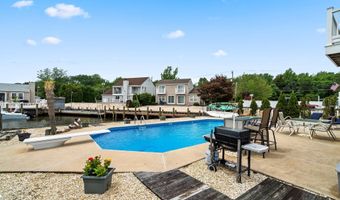 54 STORM JIB Ct, Bayville, NJ 08721