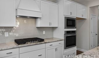 559 Whinfield Pl, Aberdeen, NC 28315